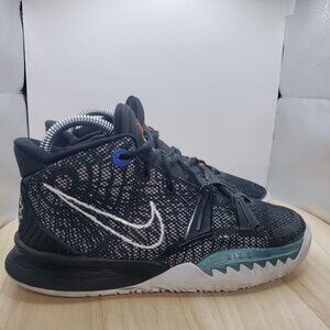 Nike Kyrie 7 Womens Size 7.5‘BK Black’ Basketball CT4080-002 6Y
